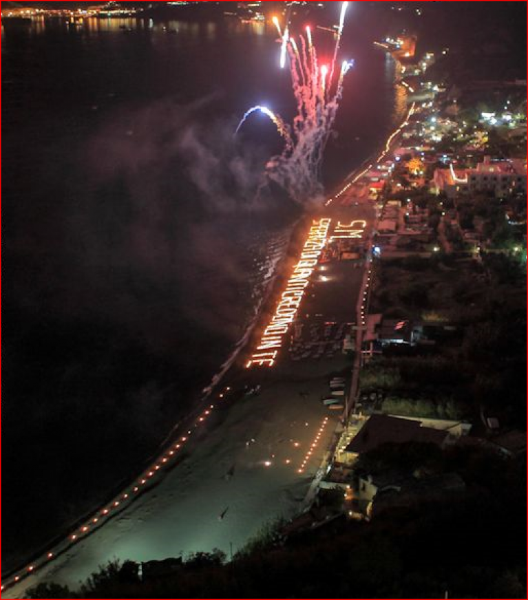 Festa di san Michele con fuochi d artificio Hotel La Mandorla